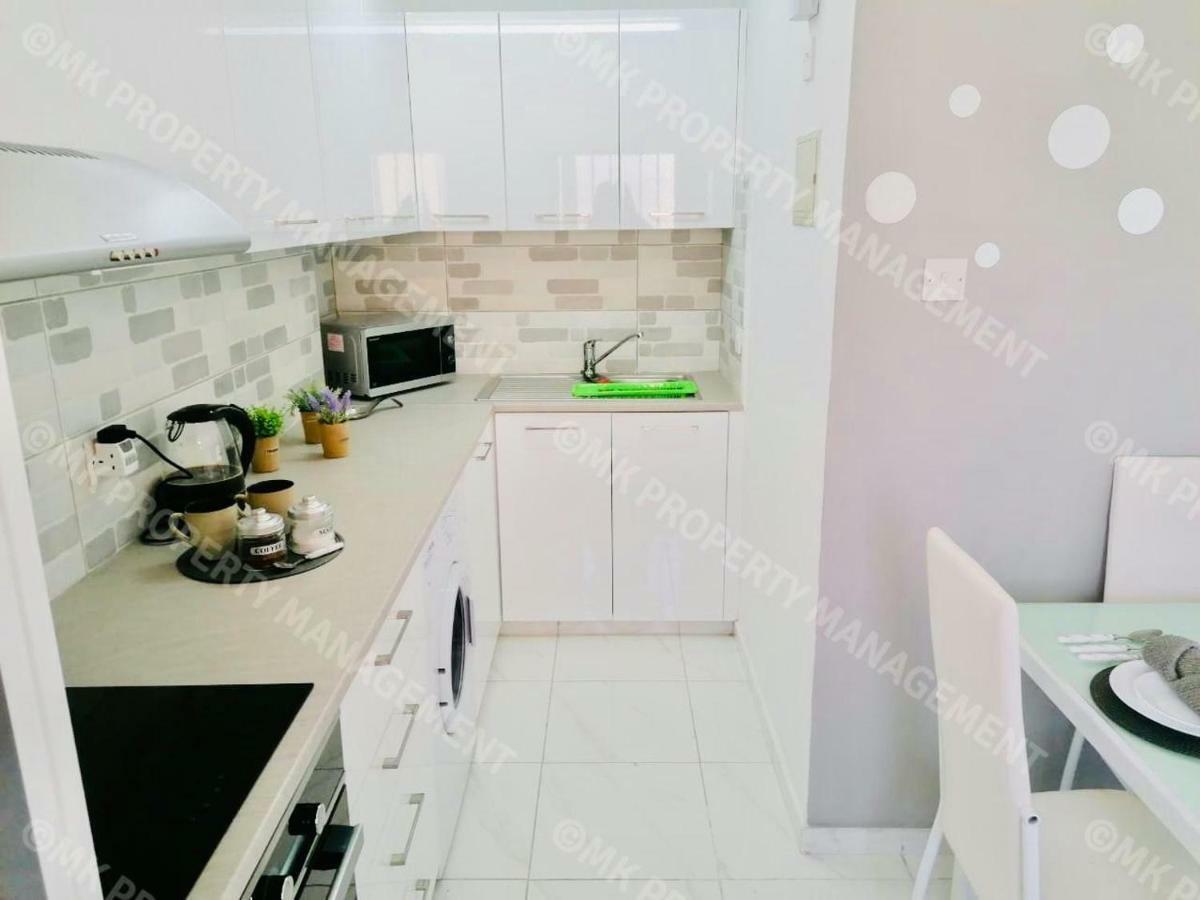 Lysia Sea-View Apartment Larnaca Exterior photo